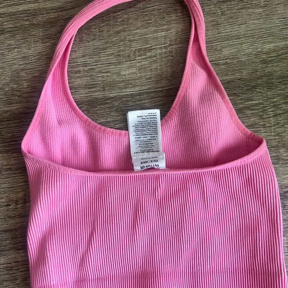 Pink Ribbed Tank Top - Picture 3 of 3